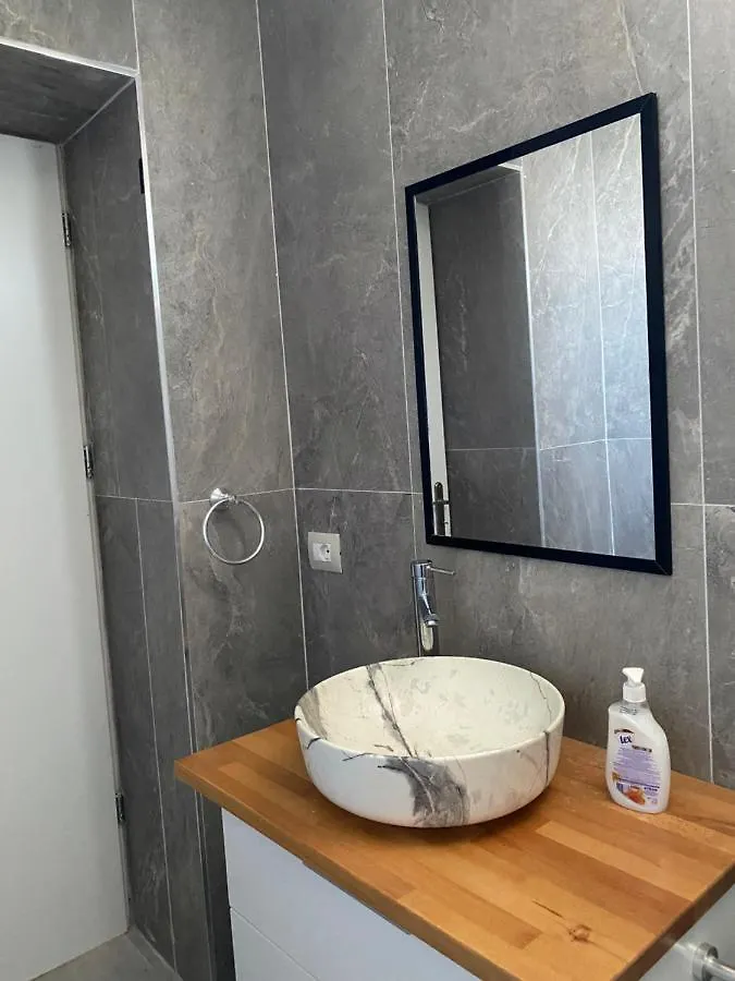 Edgewater Apartments ساراندا بيت للعطل